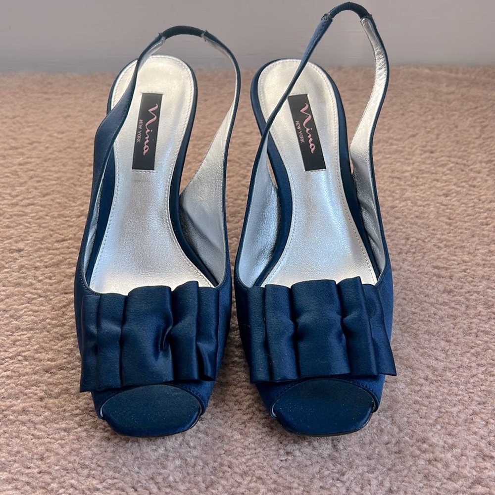 Nina NEW YORK Satin Peeptoe Pump with Ruffle Detail Mid Heel Slingback